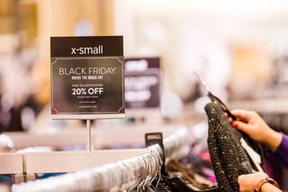 Black Friday Tips: How to use retail fixtures to maximize sales