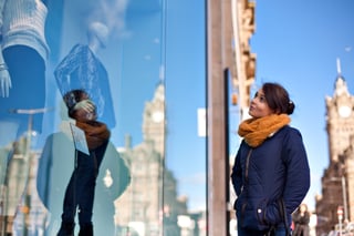 Create Eye-Catching Retail Store Displays
