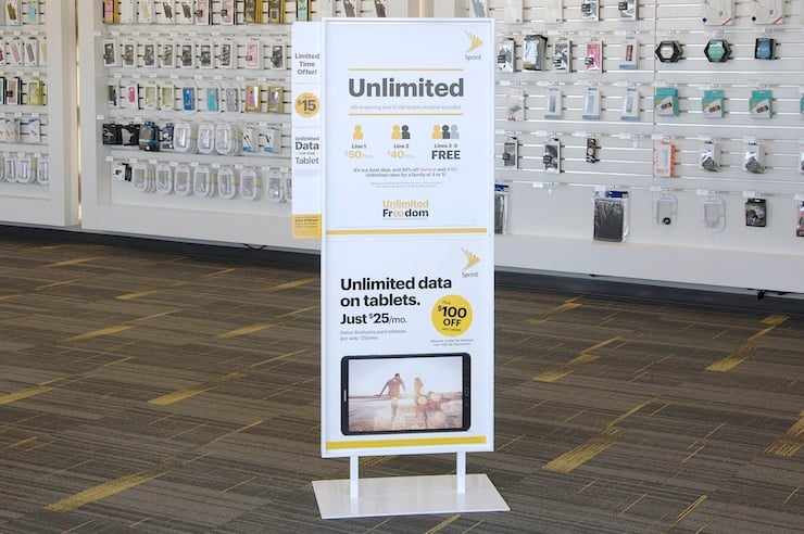 Sprint Double Sided Freestanding Dual 22x28 Poster Holder DSC_8769 740x492
